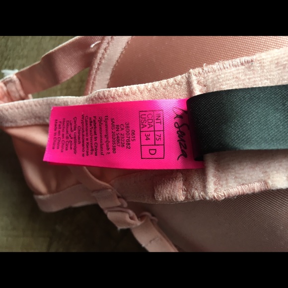 34D bra - Picture 4 of 4